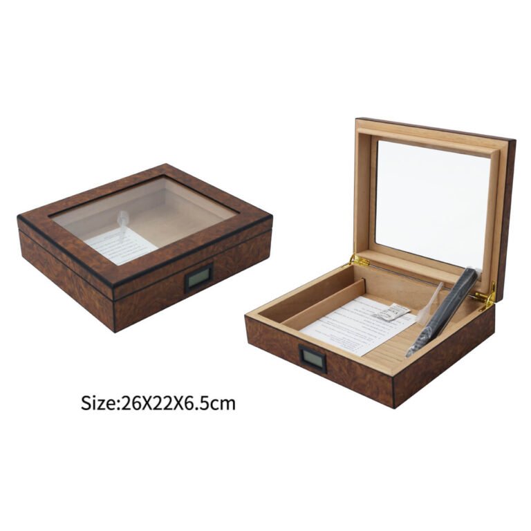 Small cigar Humidor with glass on top Light