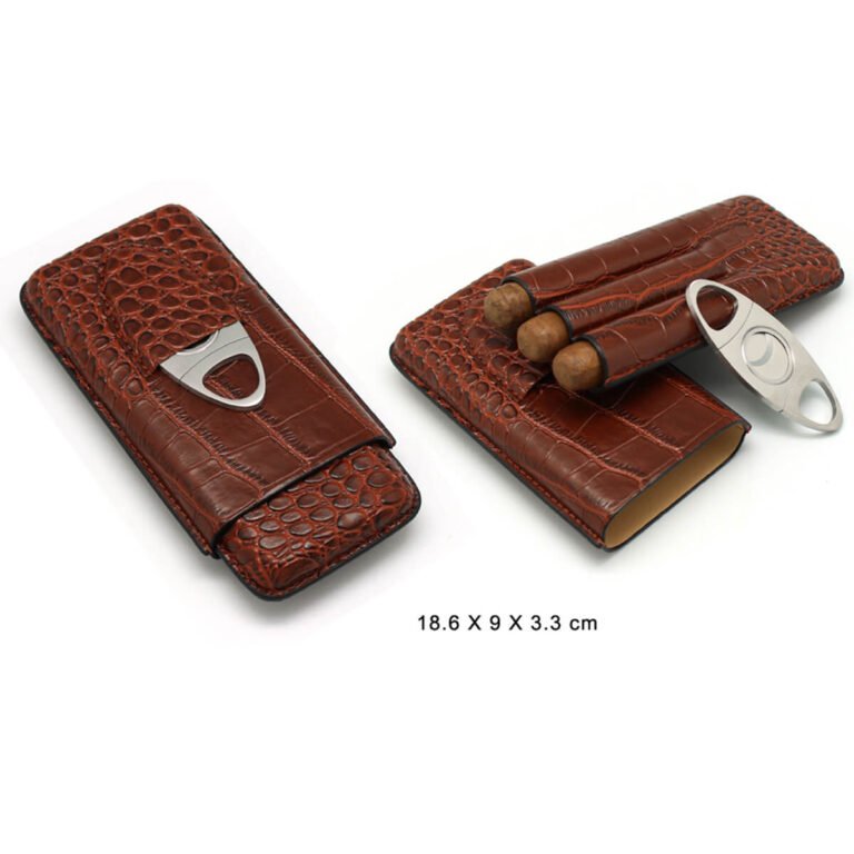 Leather Cigar Case with Cigar